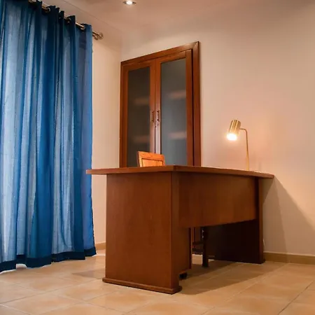 Spacious 3 Bedroom In Marsascala Apartment *